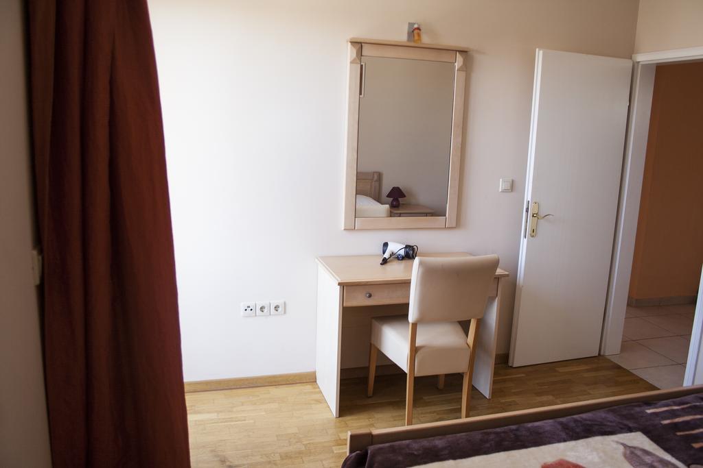Apartments Mirage 诺瓦利娅 外观 照片