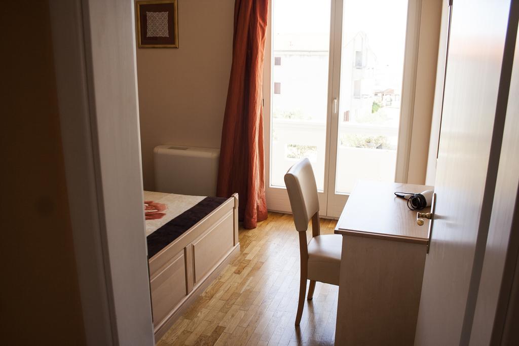Apartments Mirage 诺瓦利娅 外观 照片